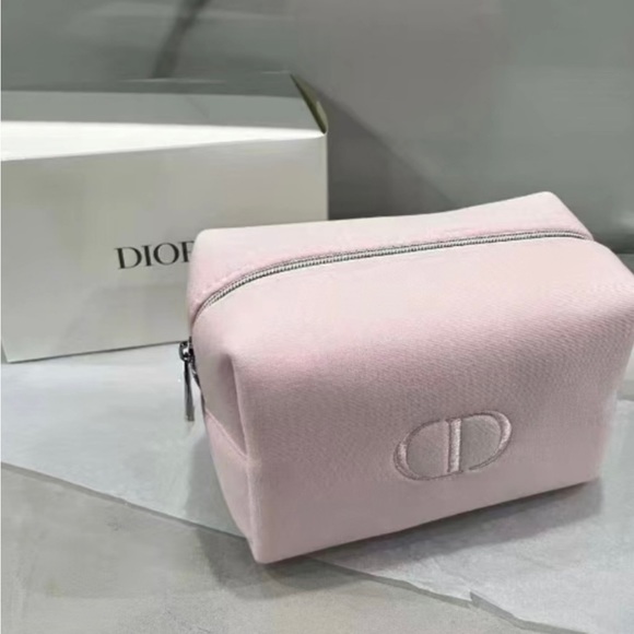 Dior Beauty Light Pink Makeup Bag Pouch Dior Logo Travel case, New - Picture 2 of 2
